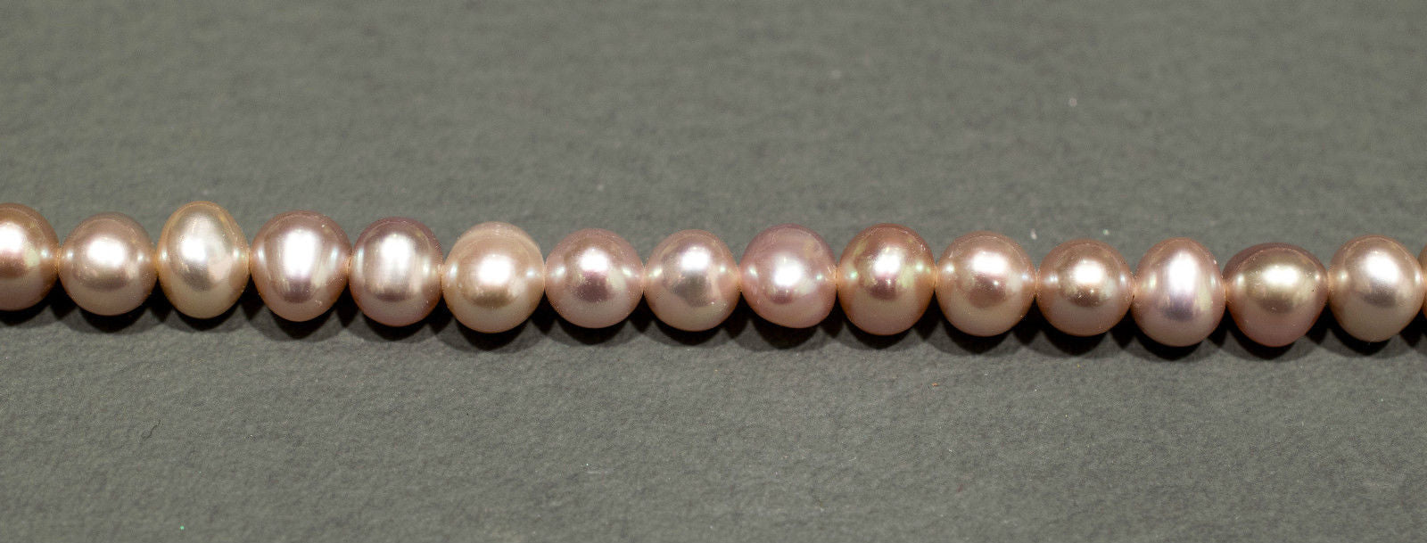 Süßwasserperlen Strang Altrosa mit hohem Lüster in 4-5mm